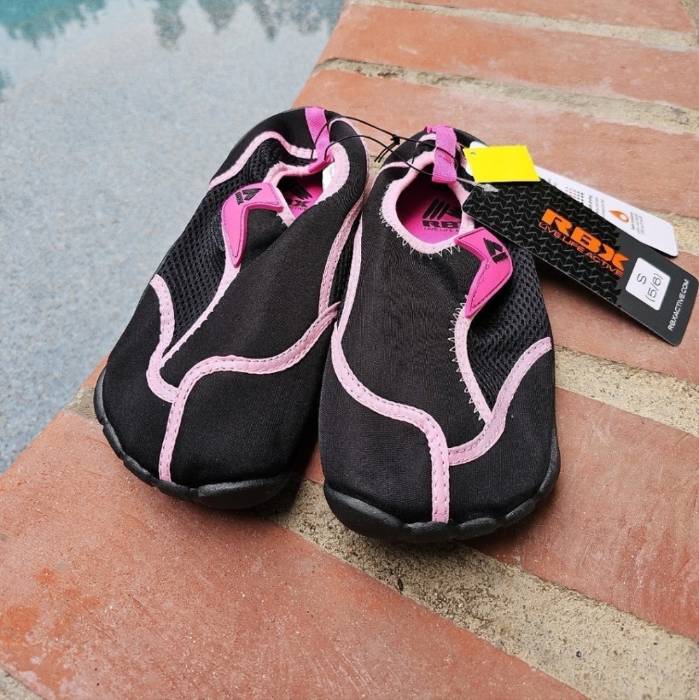 RBX Women's Black & Pink Athletic Water Shoes Size Small 5/6